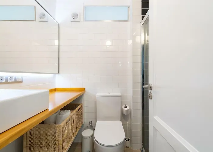 City, Sun And Living Apartment