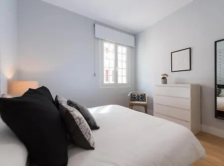 City, Sun And Living