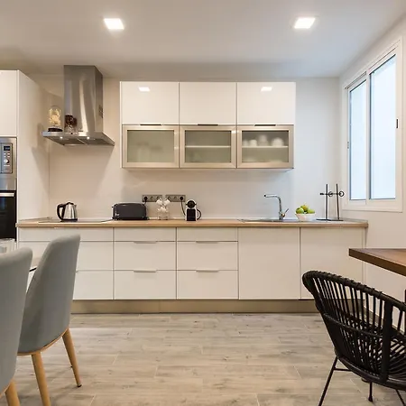 City, Sun And Living Appartamento