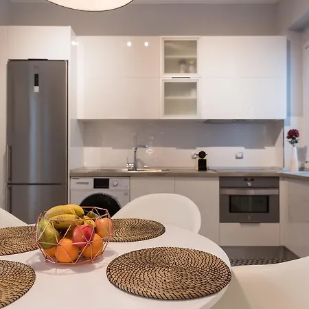 City, Sun And Living