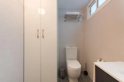 City, Sun And Living *