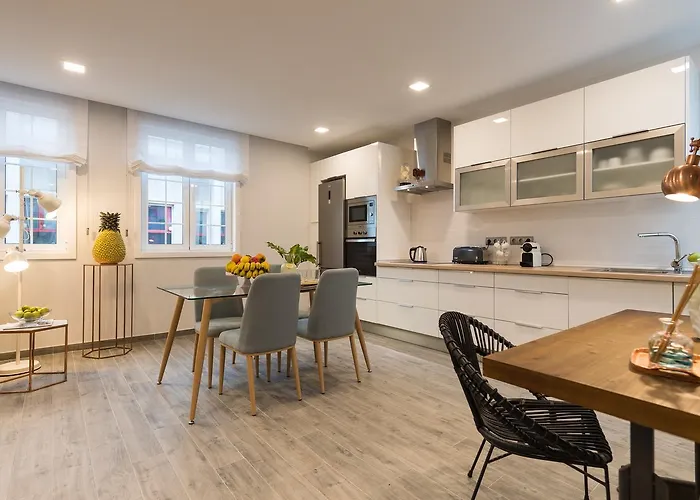 City, Sun And Living *