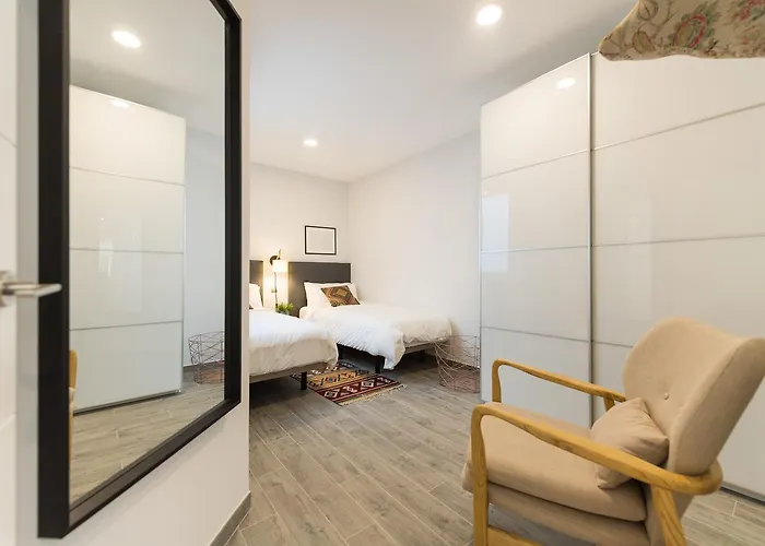 City, Sun And Living *