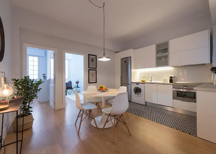 City, Sun And Living דירה