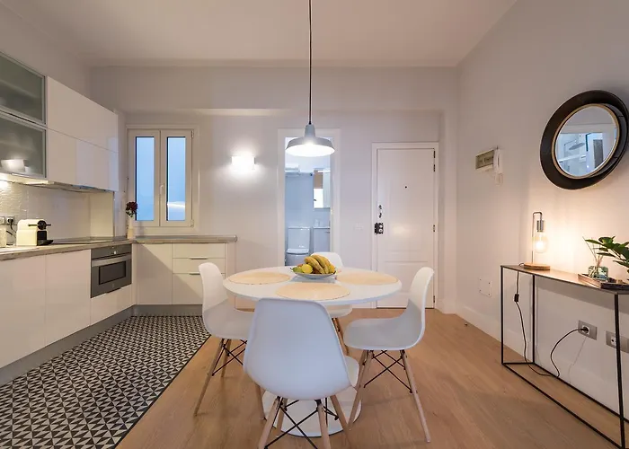 City, Sun And Living *