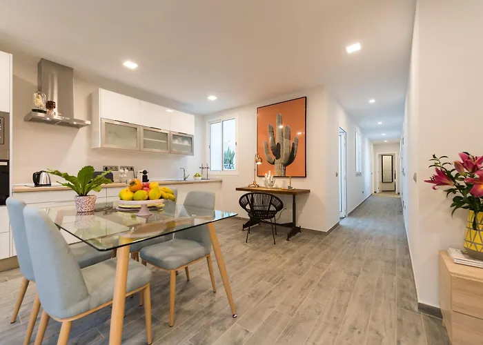 City, Sun And Living