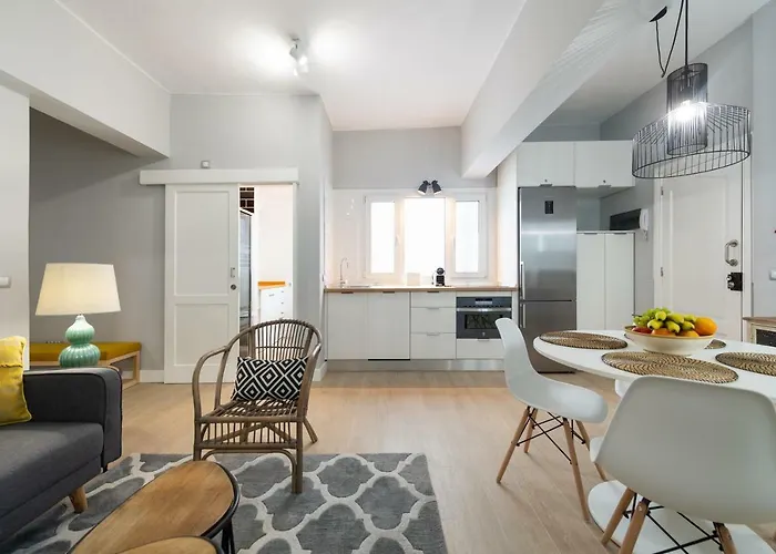 City, Sun And Living *